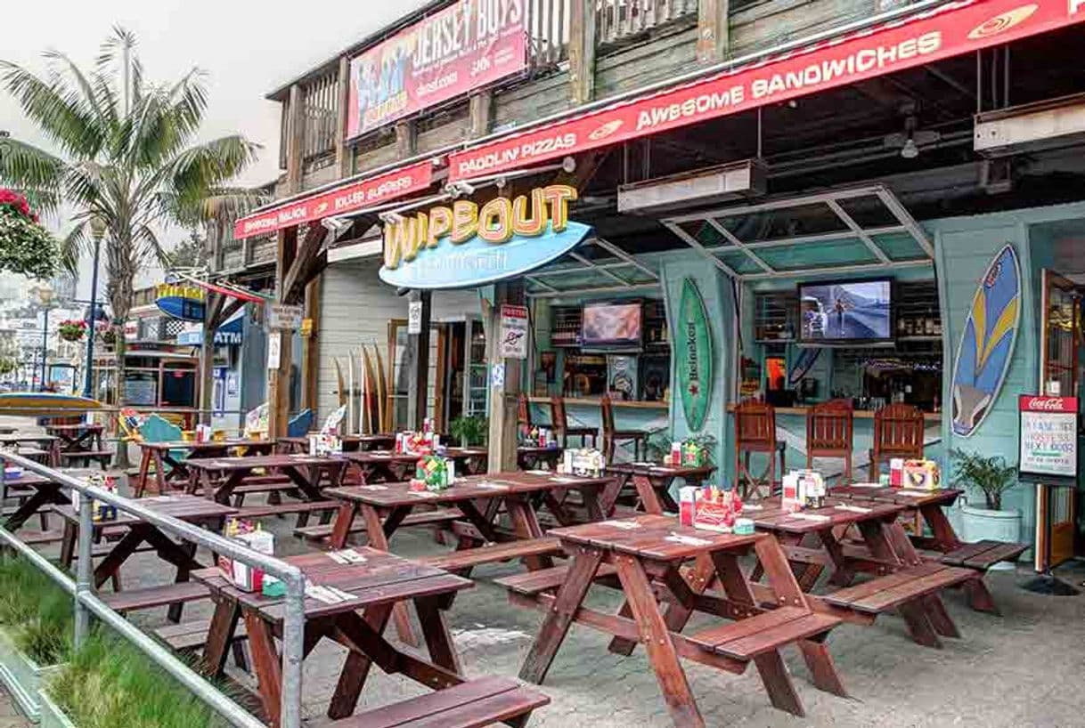 Place Wipeout Bar & Grill