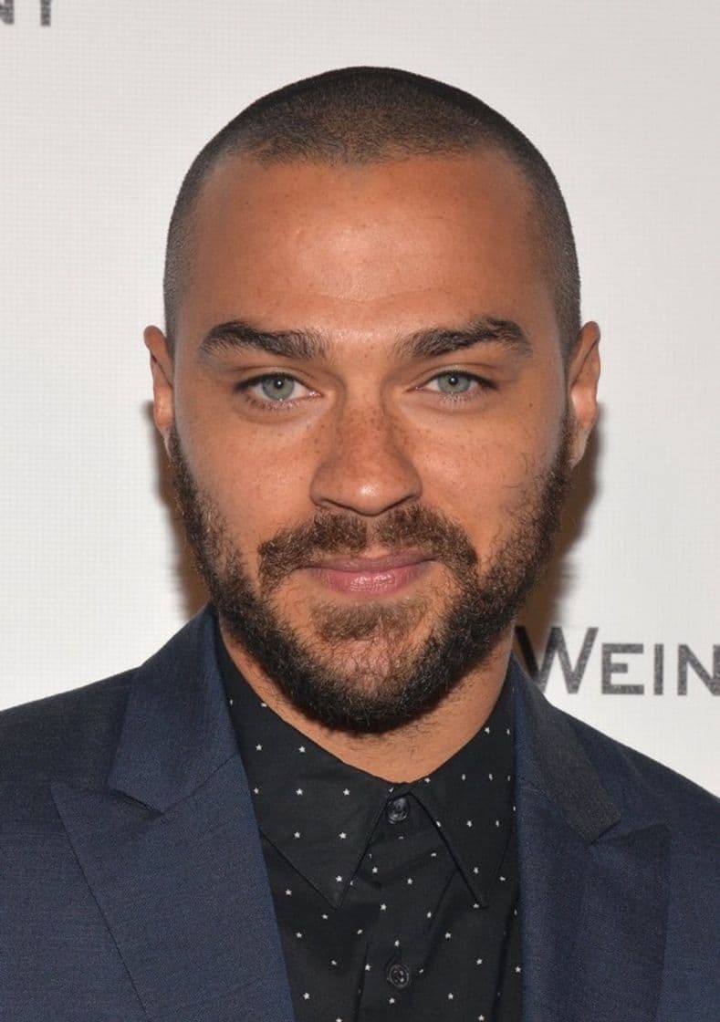 Moda Jesse Williams