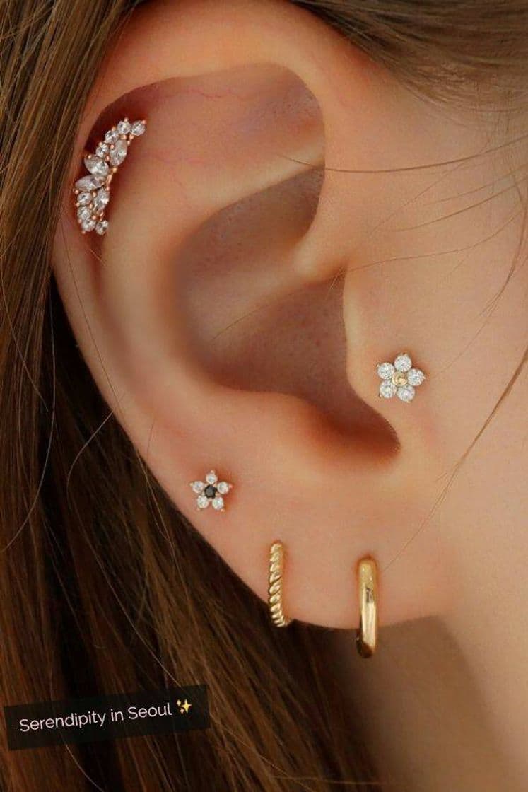 Moda Curte flower tragus  piercing