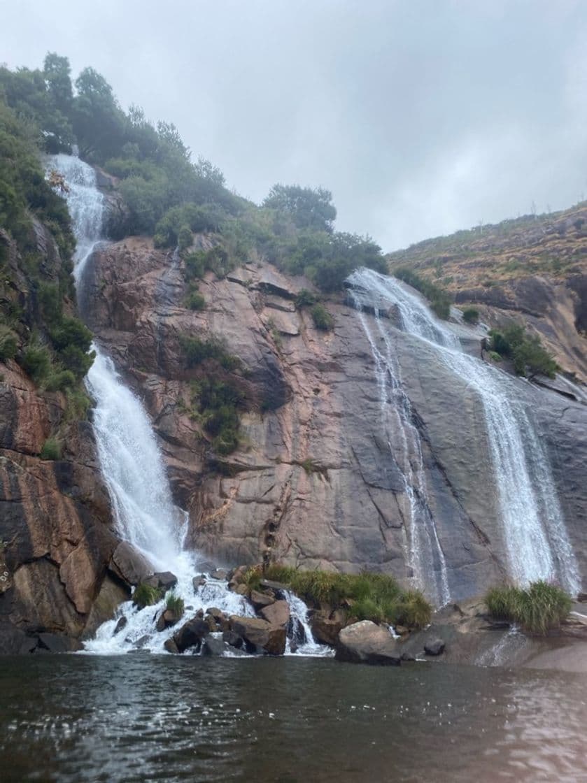 Lugar Cascada de Ézaro