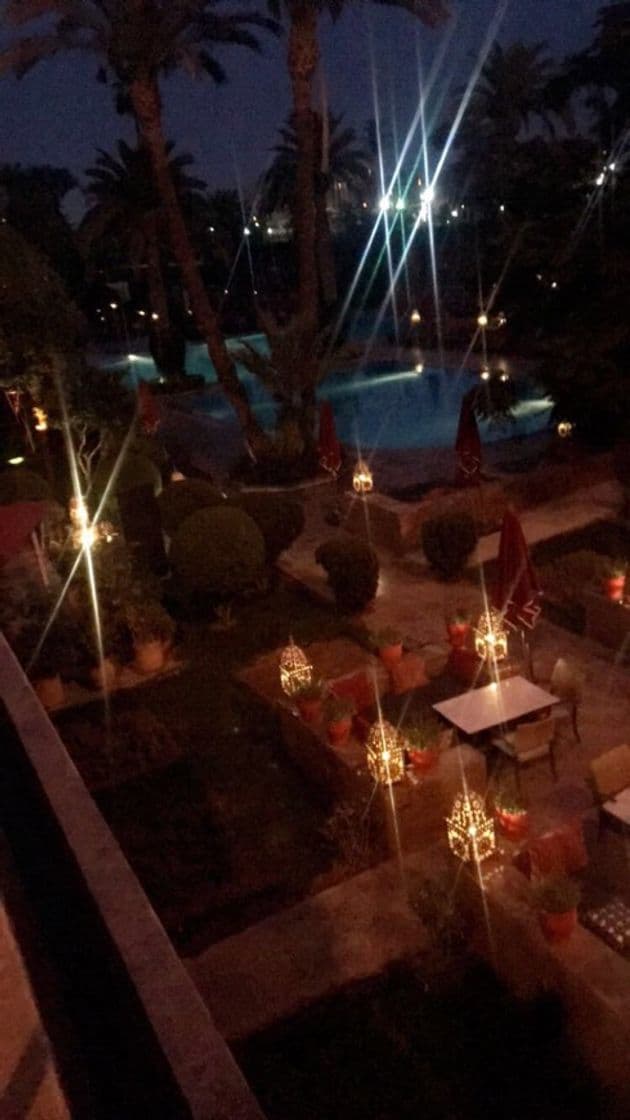 Lugar Hotel Sofitel Marrakech Lounge and Spa