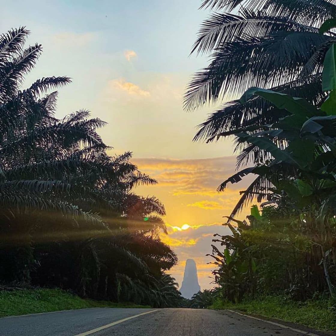 Lugar Pico de São Tomé