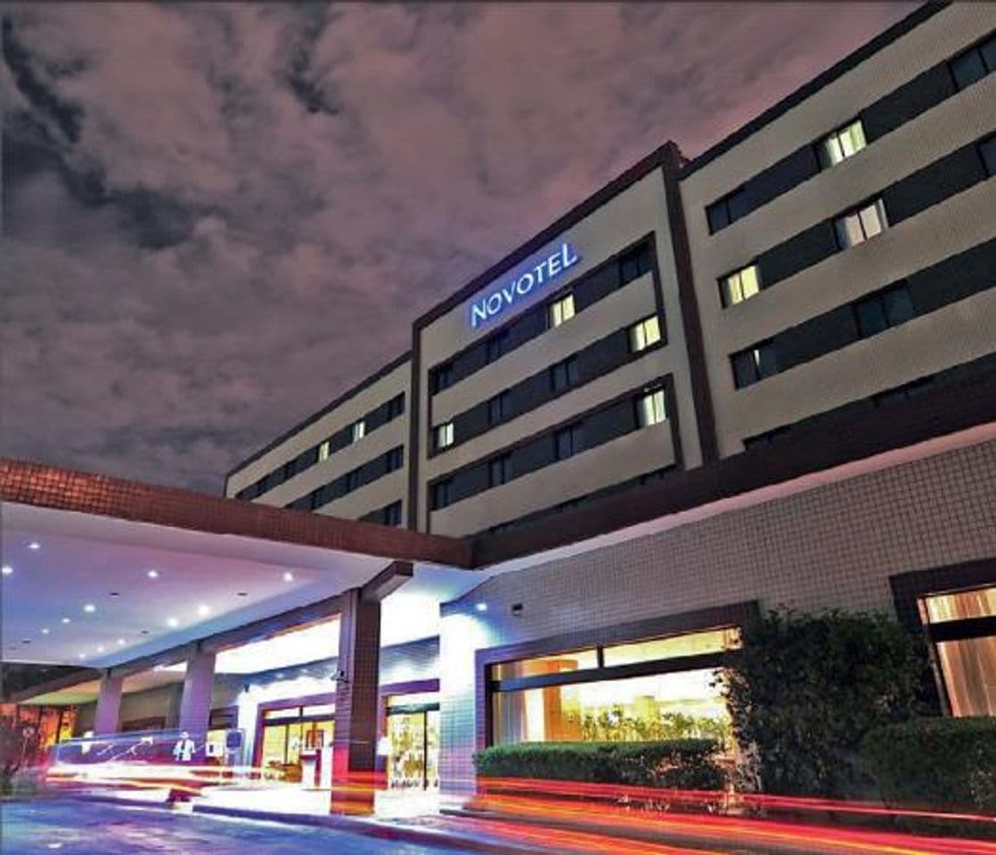 Lugar Novotel