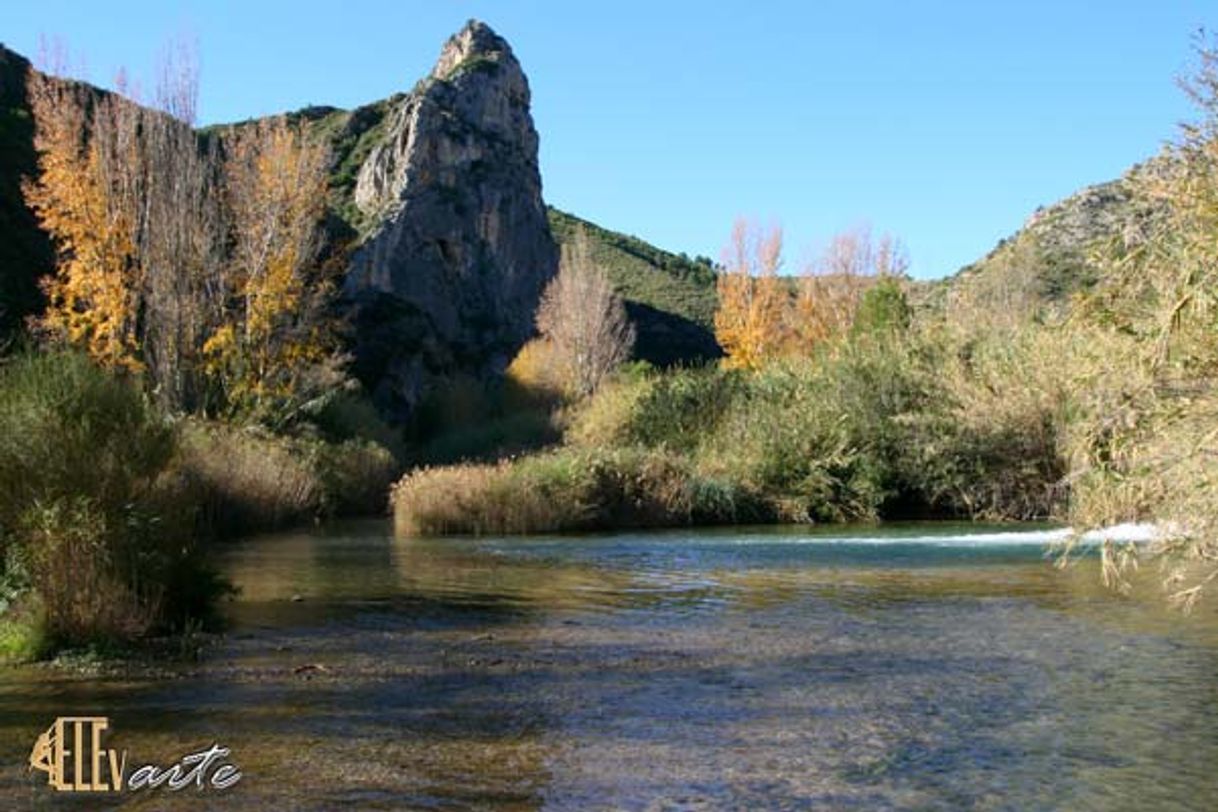 Lugar Gestalgar. Peña María