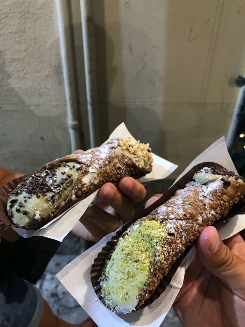 Restaurants Cannoli