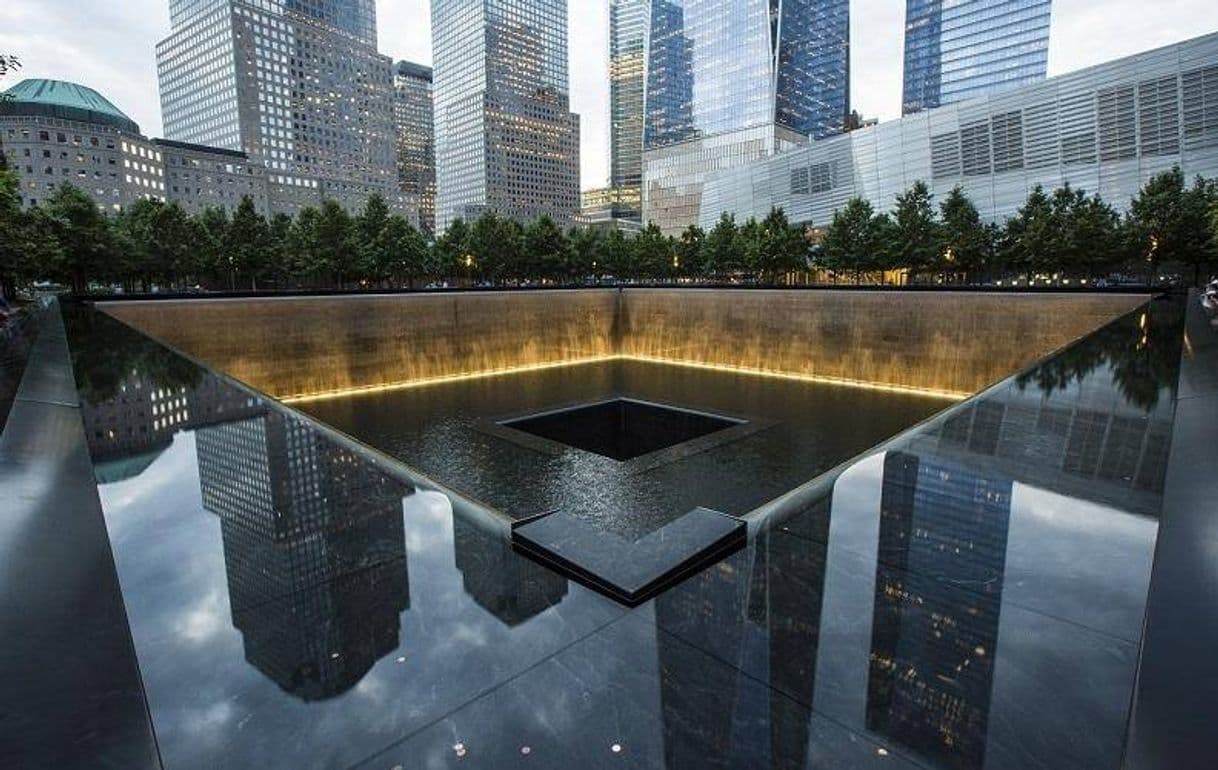 Lugar 9/11 Memorial North Pool