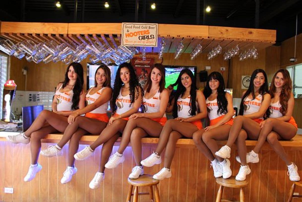 Restaurantes Hooters Cali