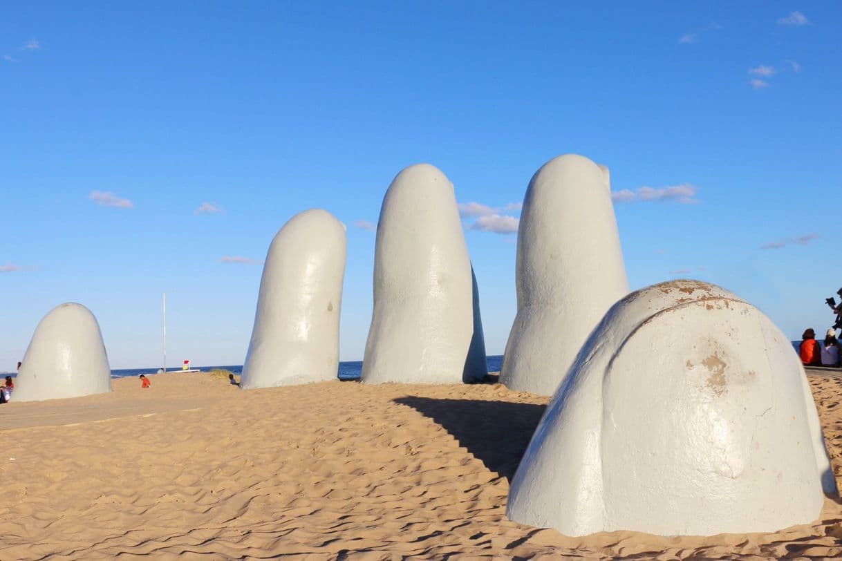 Lugar La Mano de Punta del Este