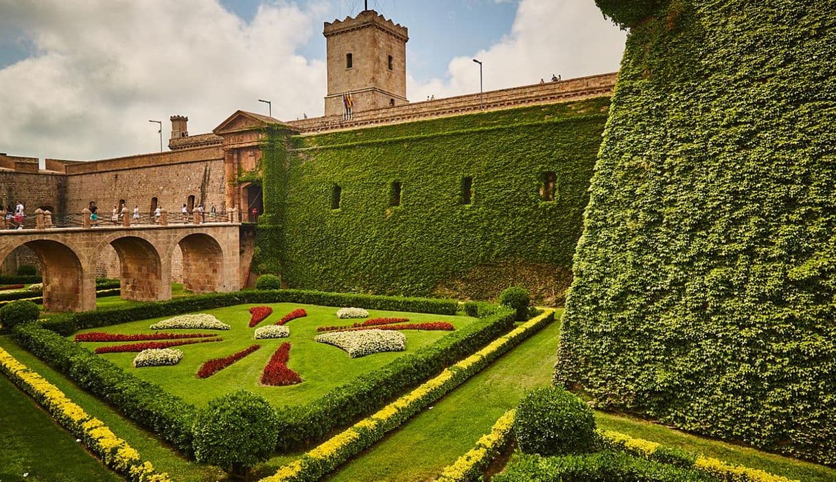 Place Castillo de Montjuïc