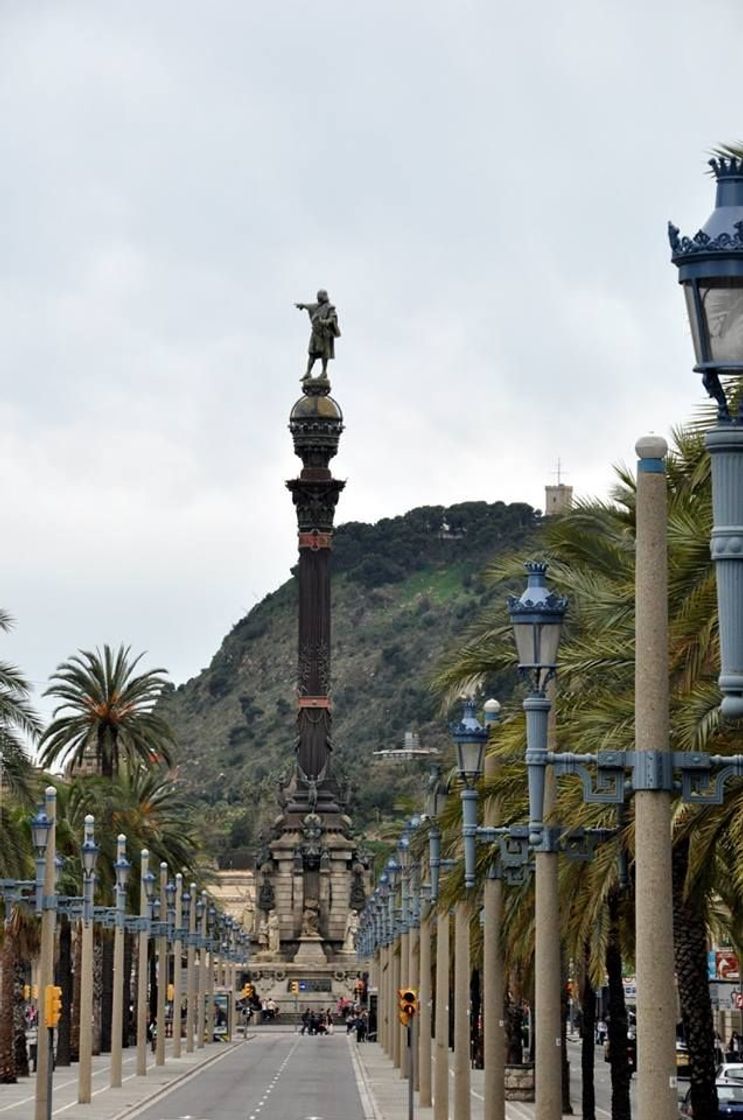 Place Passeig de Colom