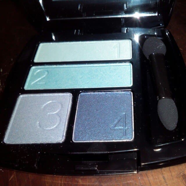 Producto Avon true color eyeshadow quad ocean collection 