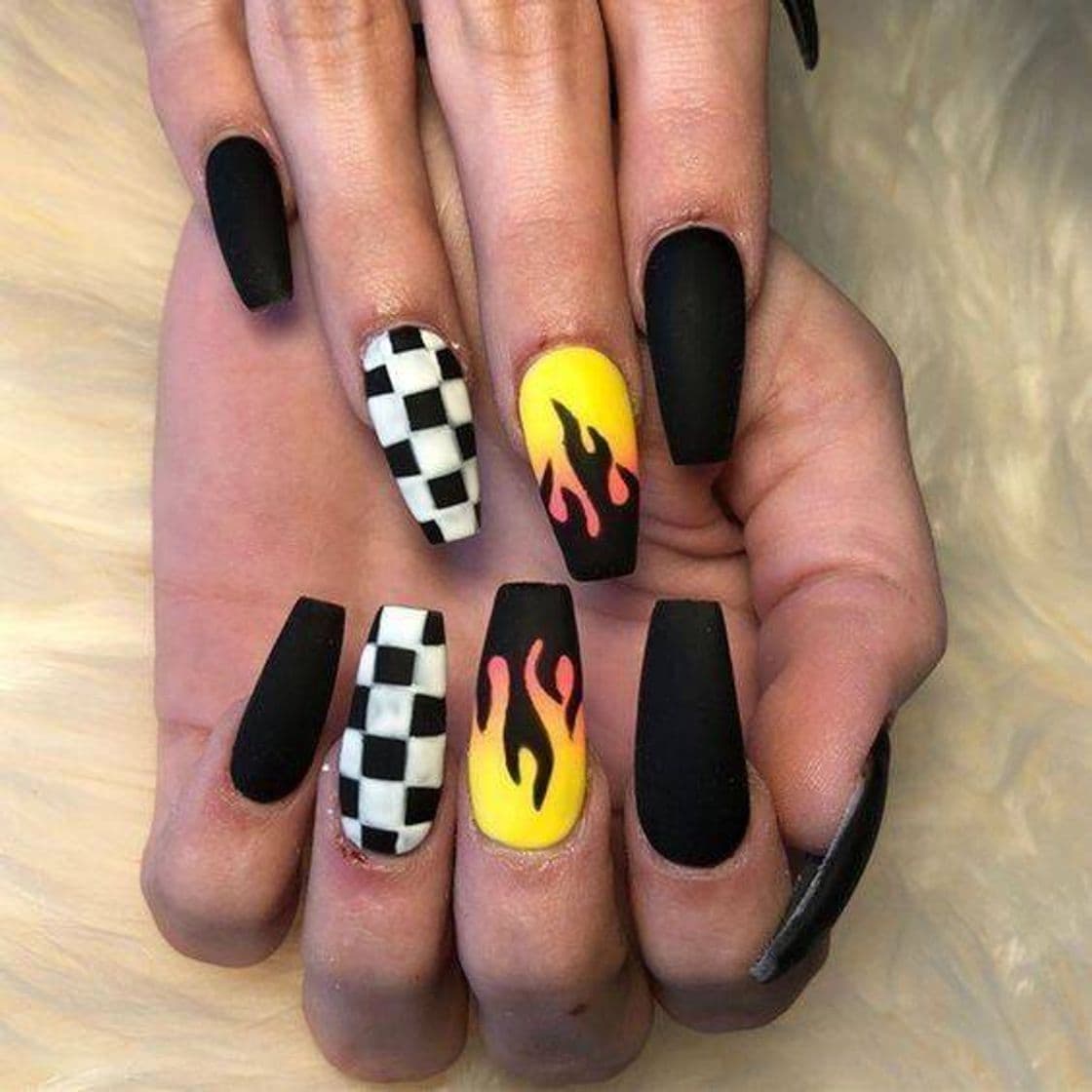 Moda Unhas estilosas🔥🖤