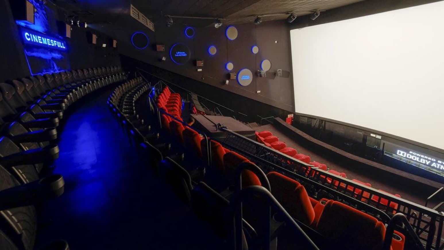 Lugar Cinemes FULL HD Splau