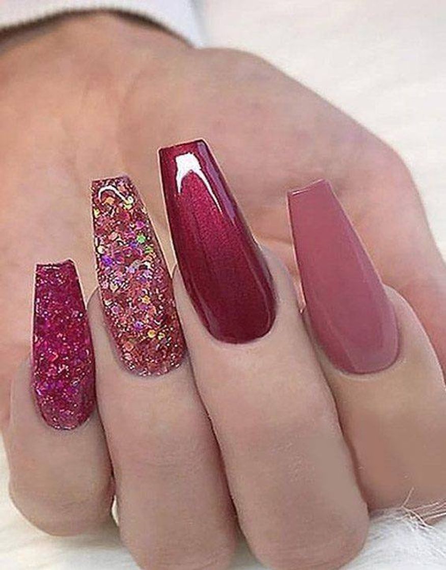 Moda Unhas com brilho 😍