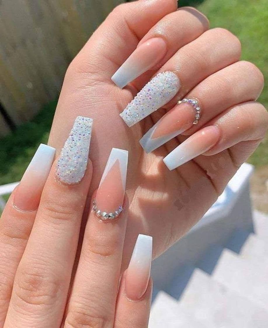 Moda Unhas bem princesinha 😍