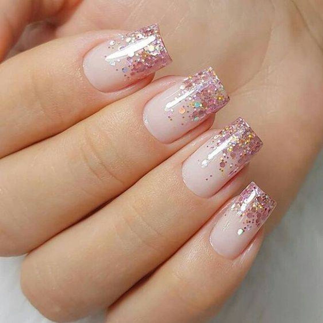 Moda Unhas com glitter 😍