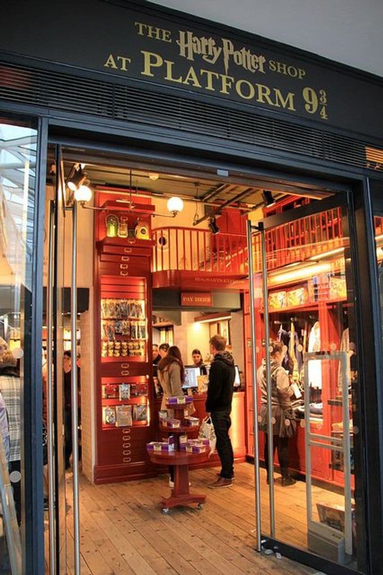 Place The Harry Potter Shop at Platform 9¾