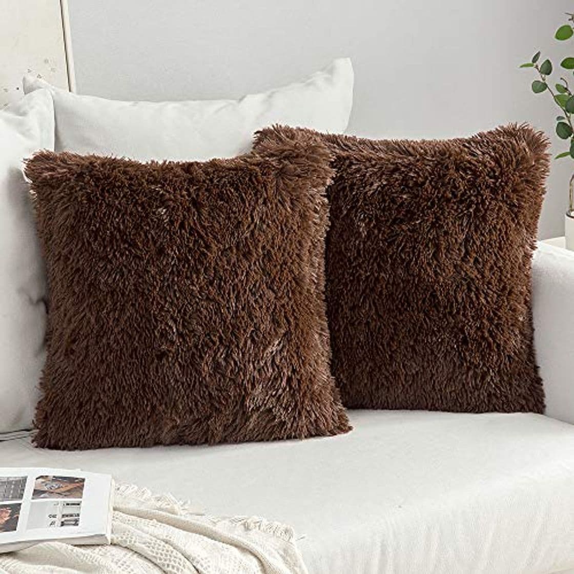 Product MIULEE Juego de 2 Cojines Protectores Faux Fur Throw Funda de cojín Deluxe Home Decorativo Cuadrados y Suaves Cojines PeloPara la Hogar Sofá Cama del18 x18 Inch 45x45cm Chocolate