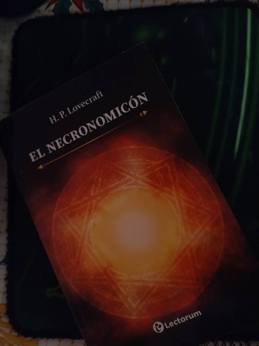 Book El Necronomicon