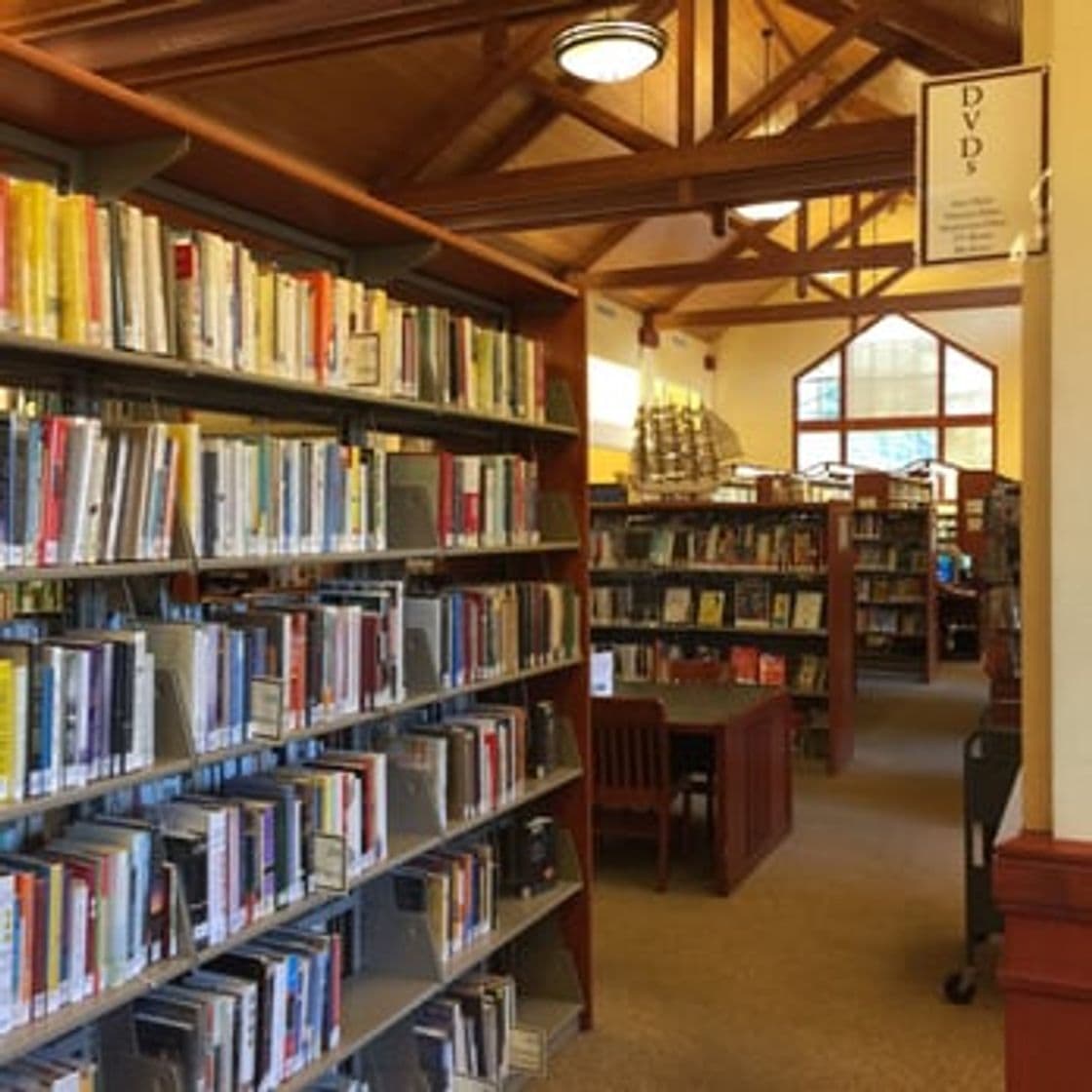 Place Belvedere Tiburon Library