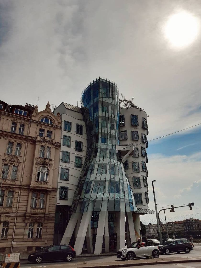 Lugar Dancing House