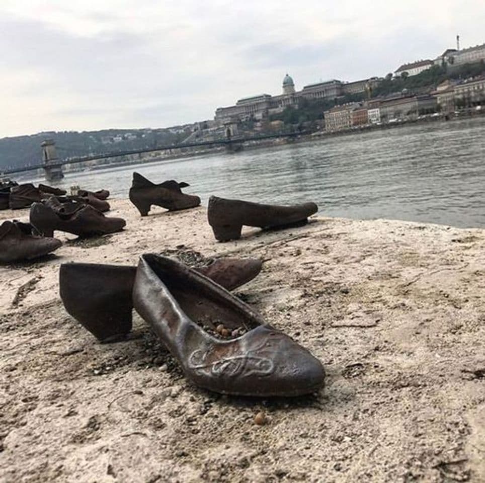 Lugar Shoes on the Danube Bank