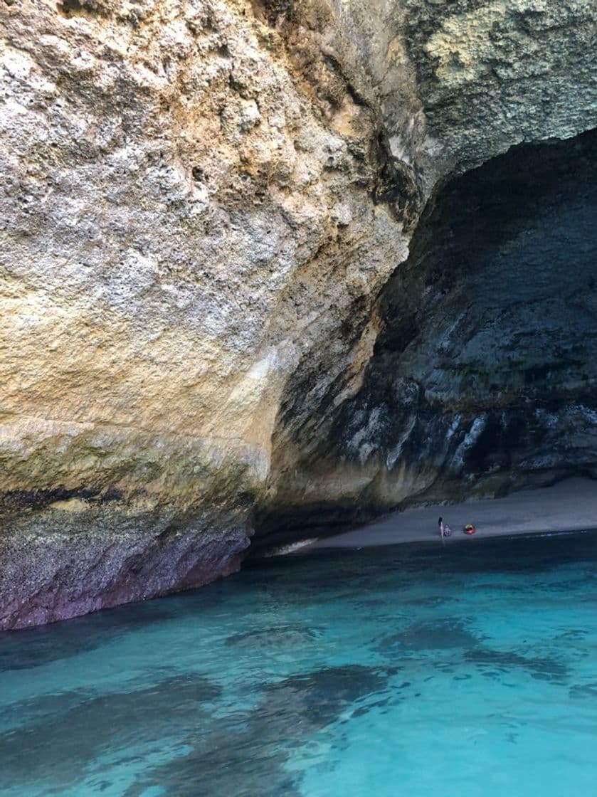 Place Benagil sea cave tour