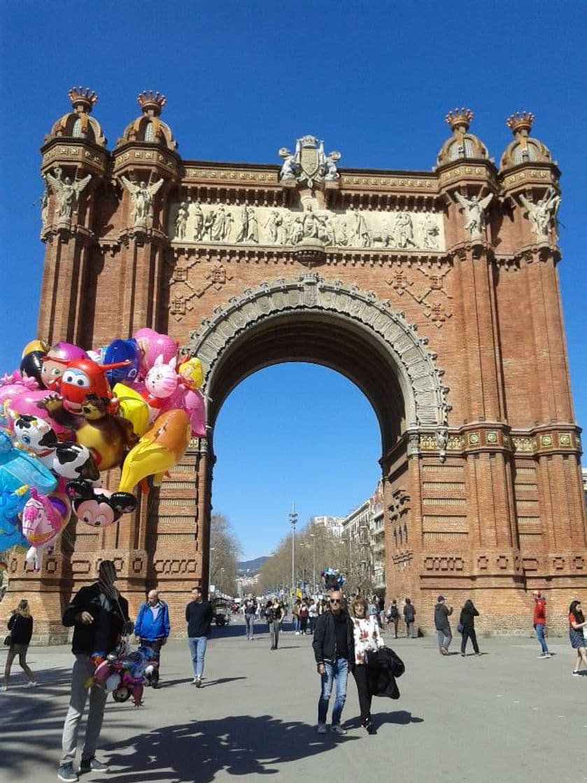 Place Arc de Triomf