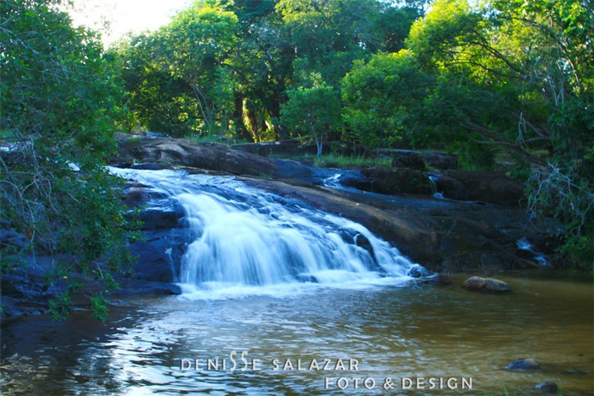 Place Cachoeira de Dona Zilda