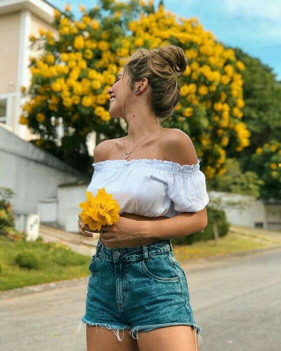 Moda Foto com flores😍🌻