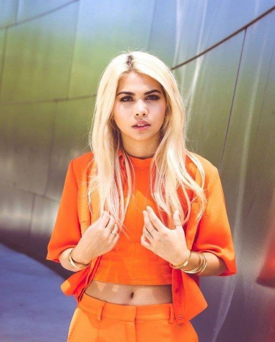 Canción Hayley Kiyoko- Sleepover