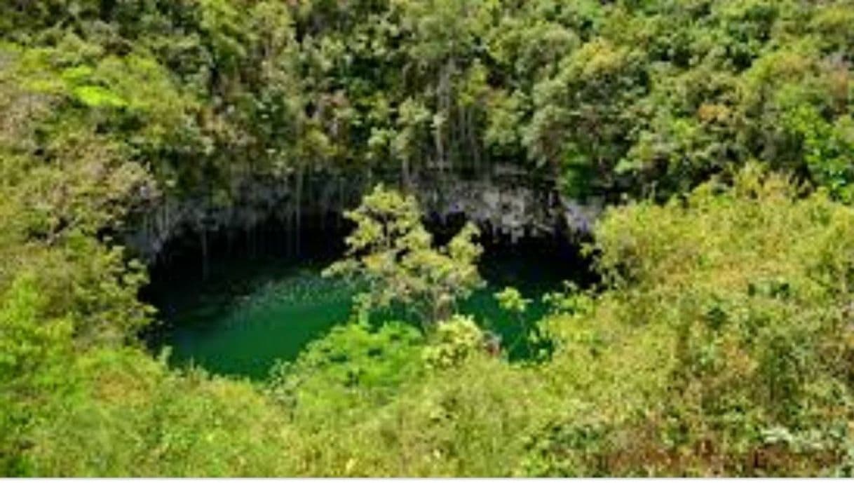 Lugar Los Tres Ojos