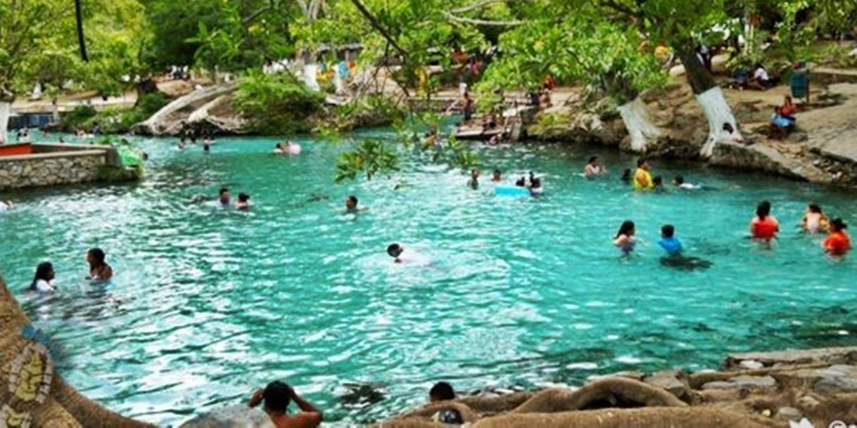 Lugar Ojo De Agua - Tlacotepec