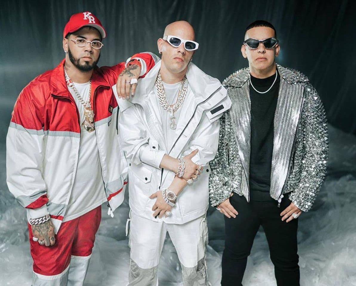 Moda Daddy Yankee, Anuel AA & Kendo Kaponi - YouTube