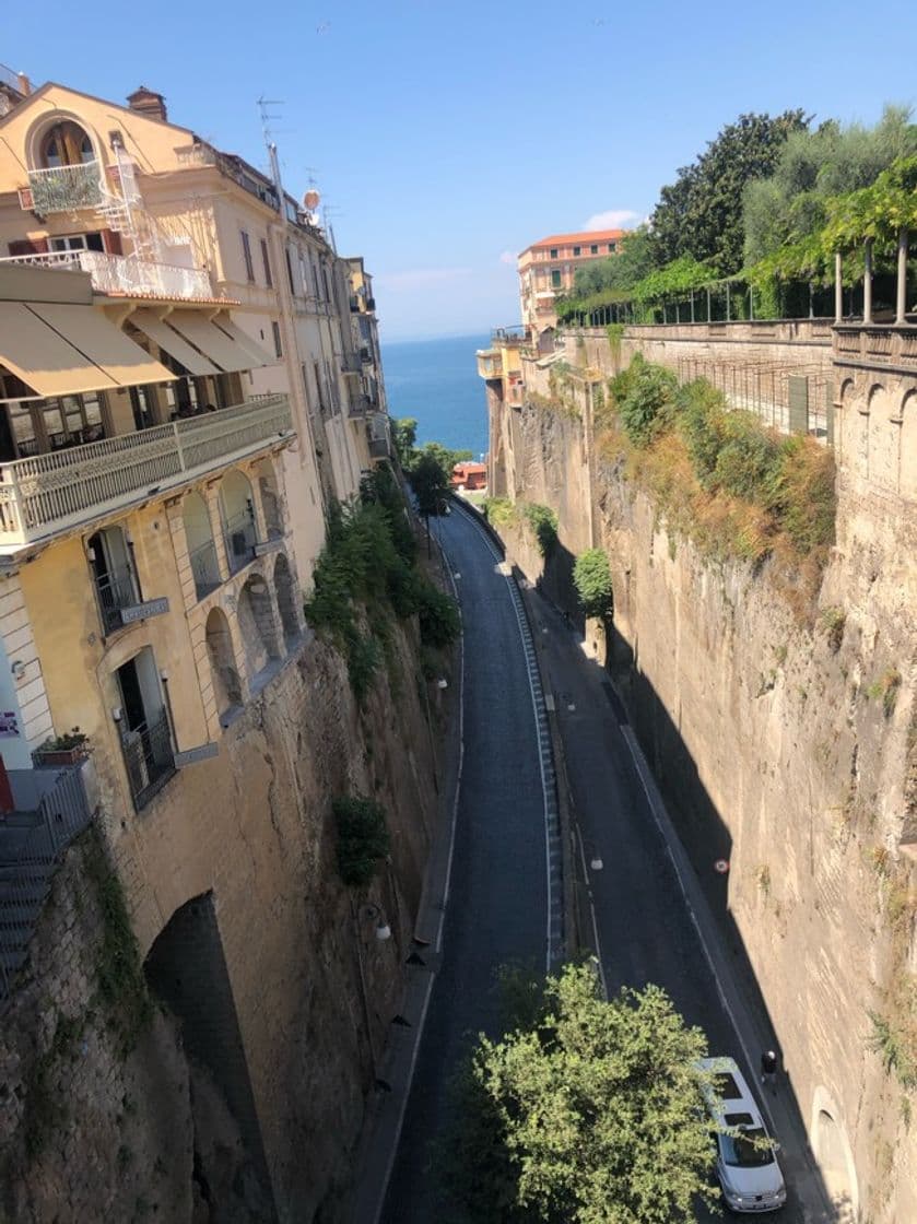 Place Sorrento