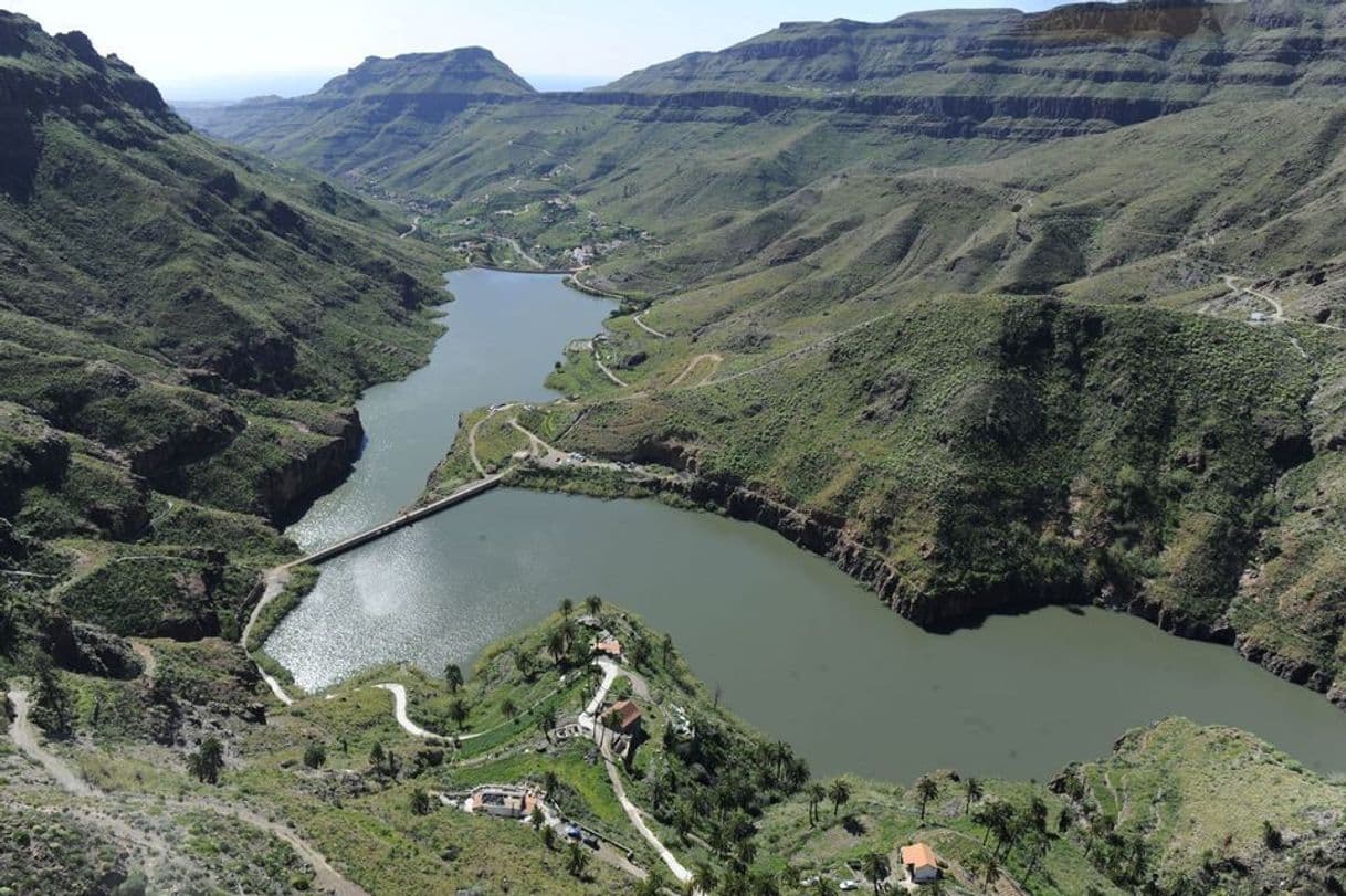 Lugar Presa de Ayagaures