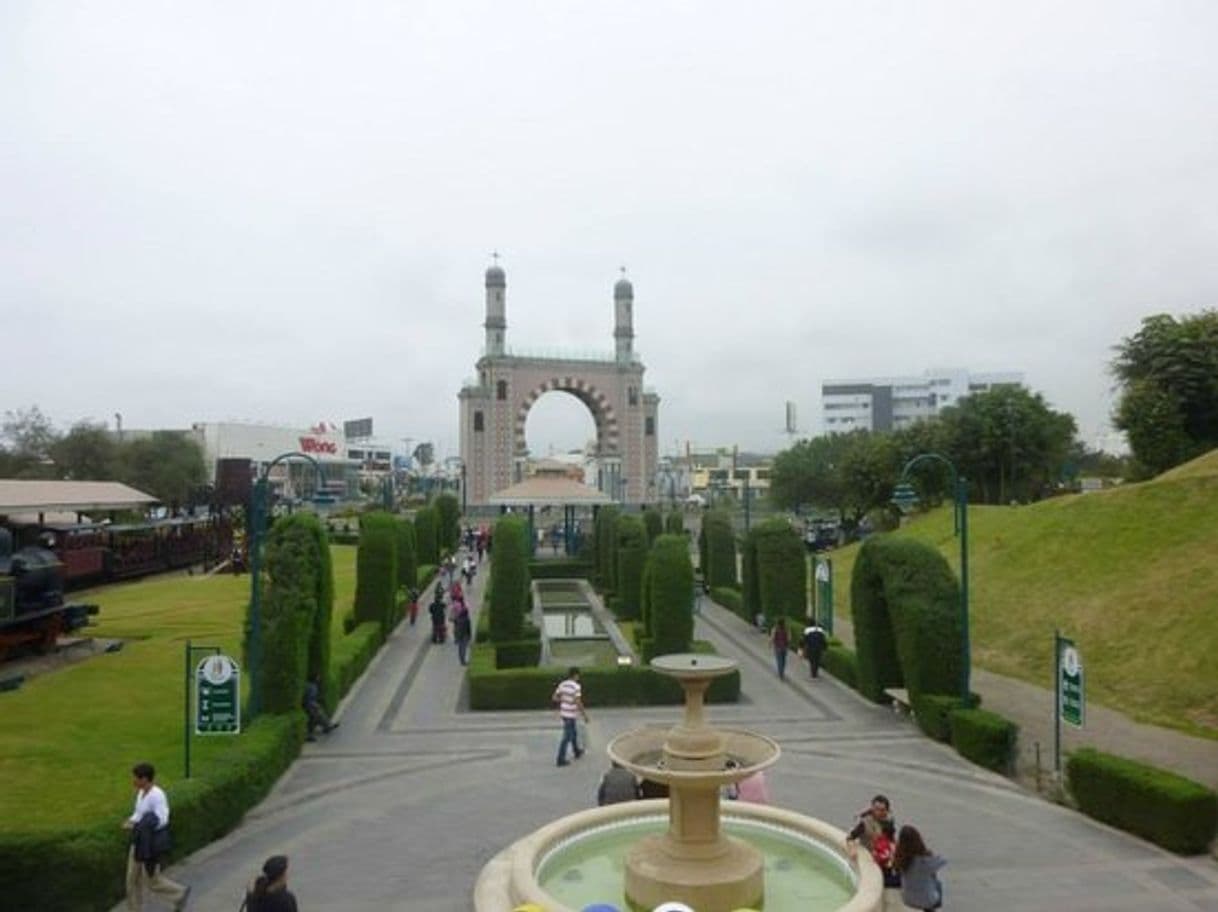 Place Parque de la Amistad