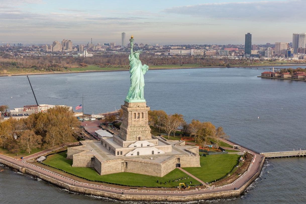 Place Liberty Island