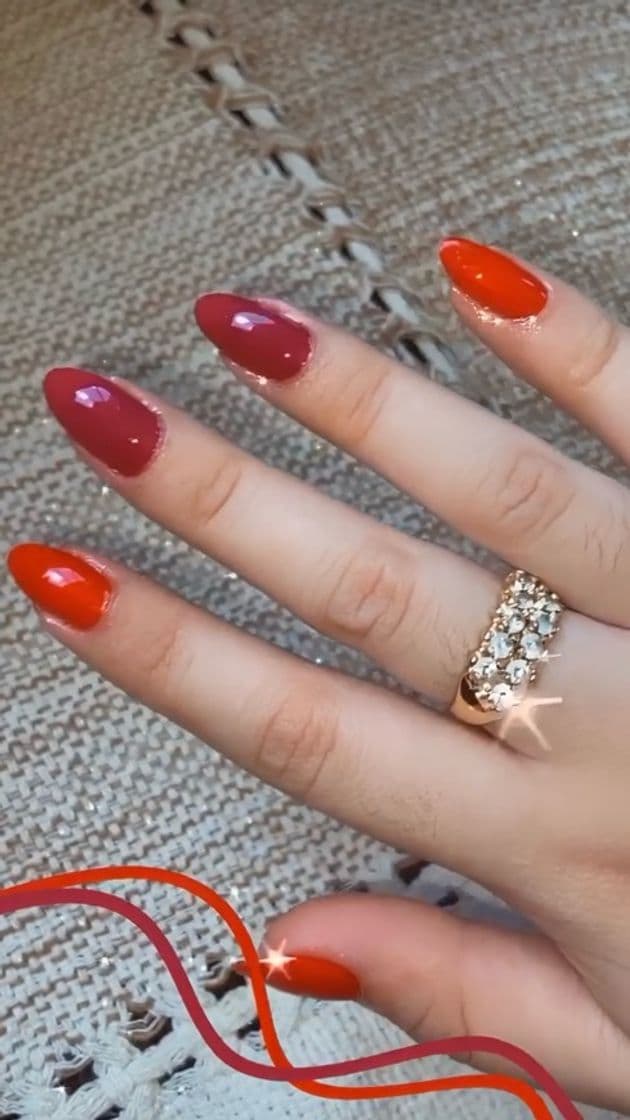 Moda Unhas laranja e rosa