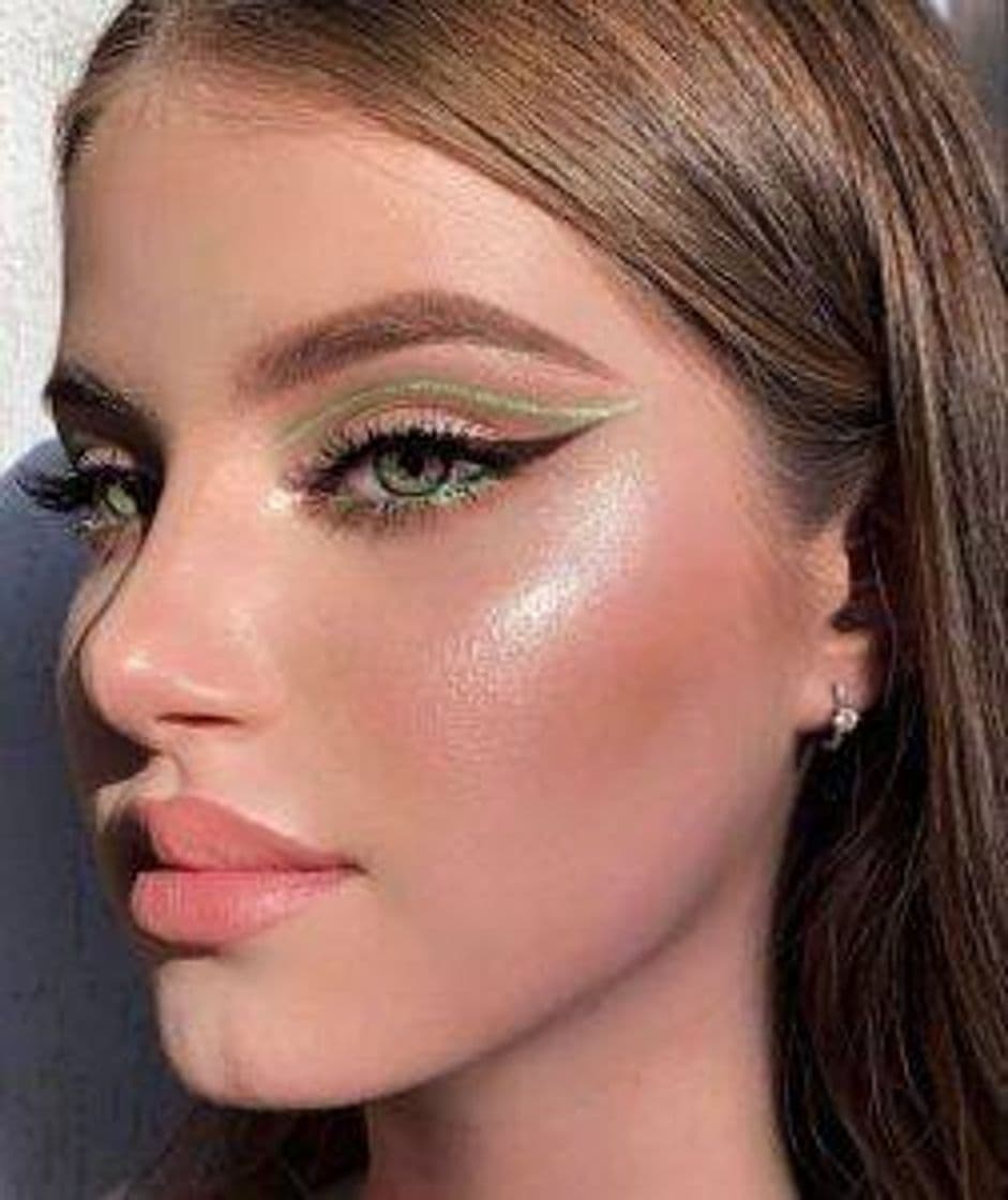 Moda Makeup