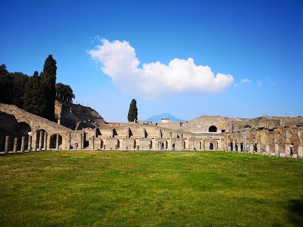 Place Pompeii Archaeological Park