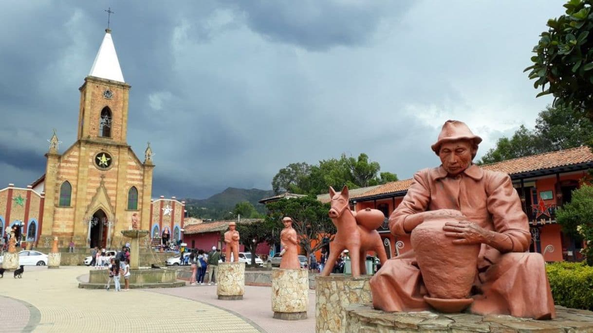 Moda Ráquira: ¿por qué visitar la ciudad cerámica de Boyacá?