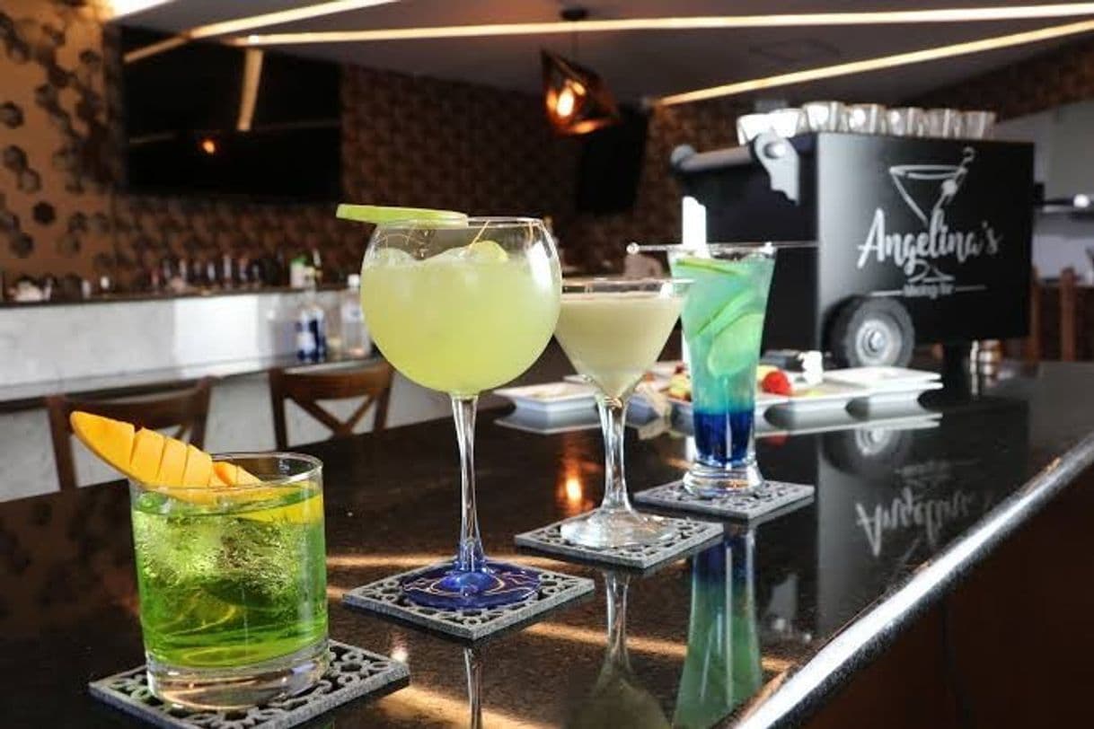 Restaurantes Angelina's Mixology Bar