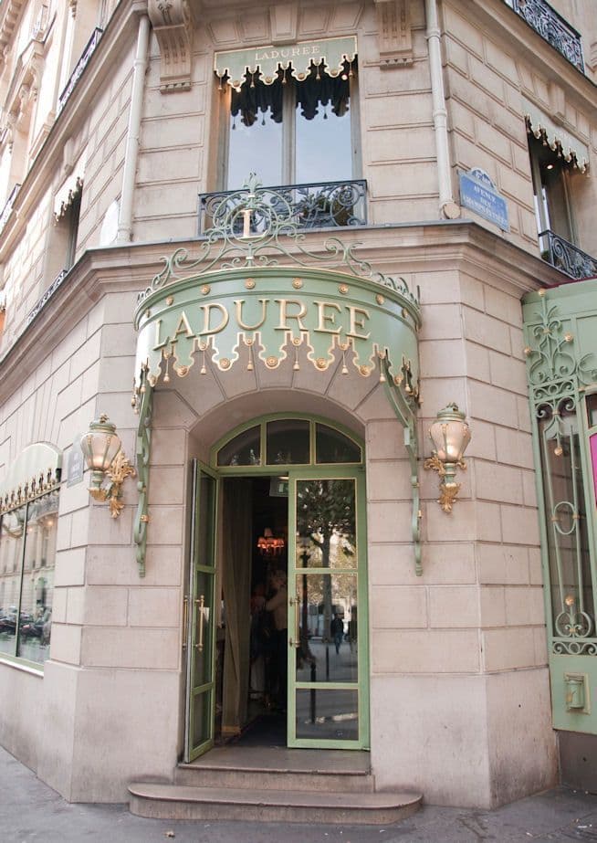 Restaurants Ladurée Paris Royale