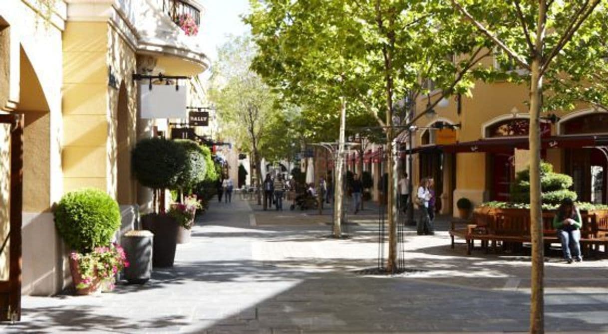 Lugar Las Rozas Village