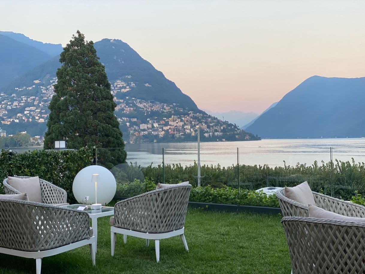 Place Lugano