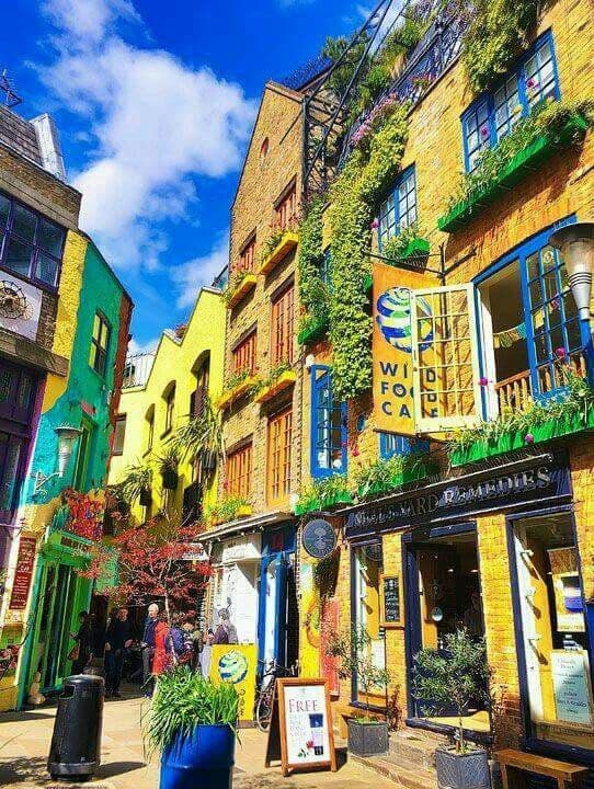 Lugar Neals Yard