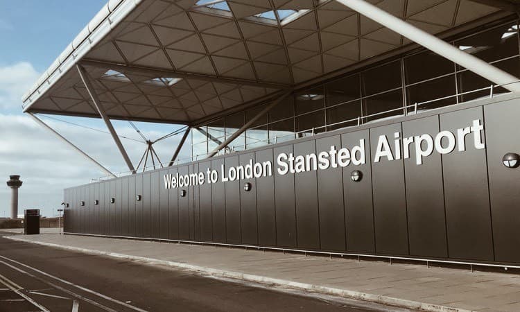 Place Aeropuerto de Londres-Stansted (STN)