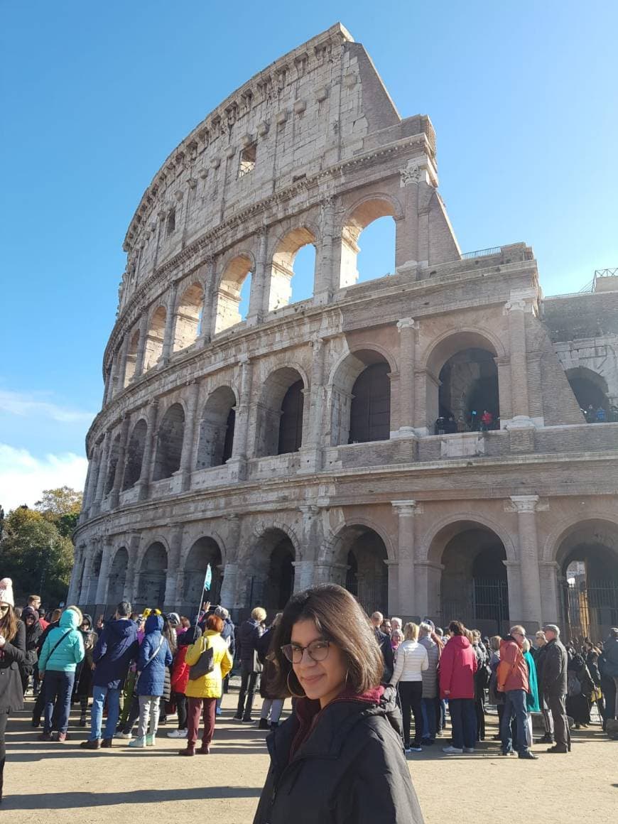 Lugar Coliseo de Roma