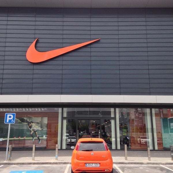 Lugar Nike Factory Store Madrid SSRR